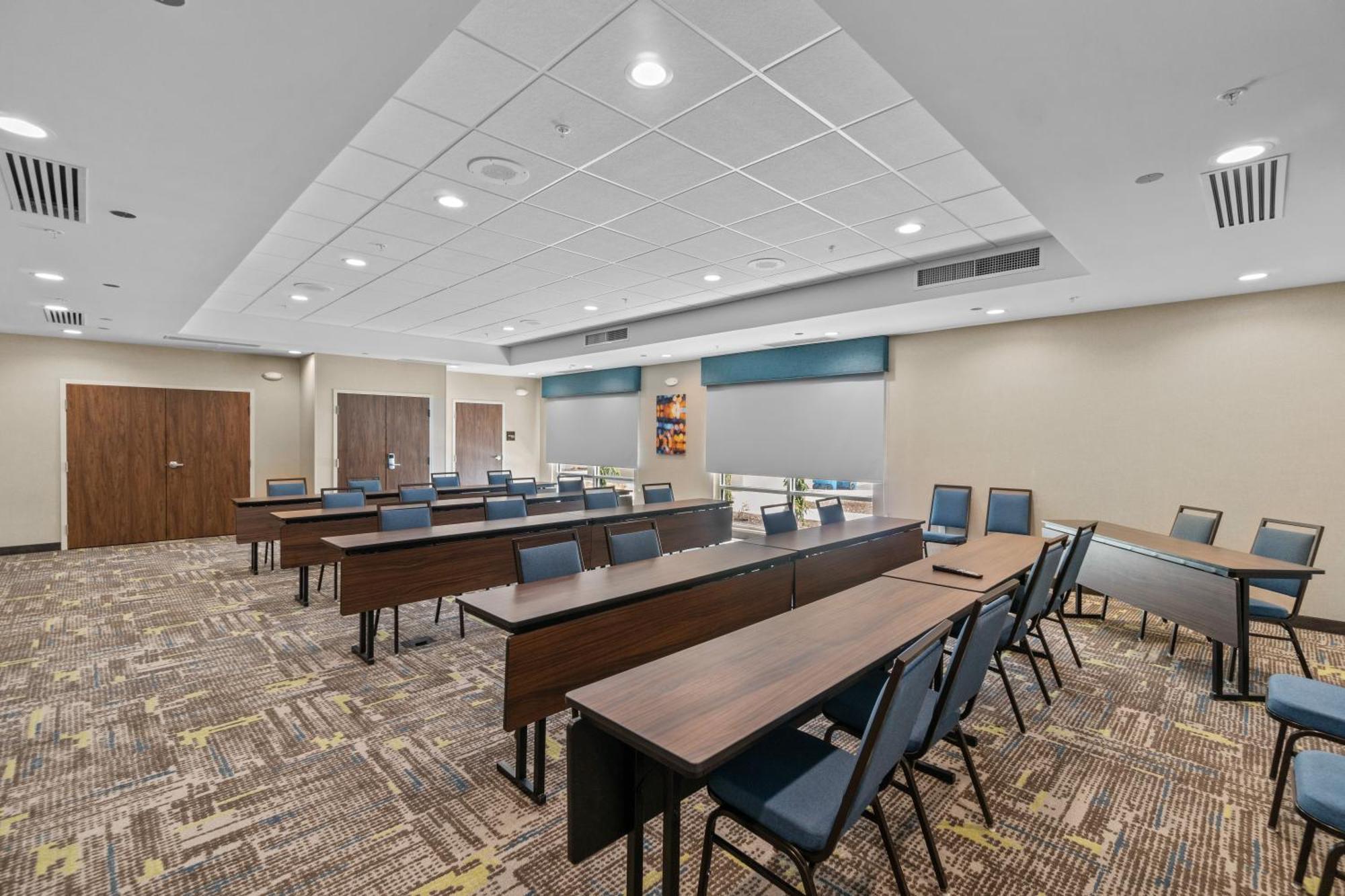 Hampton Inn Redmond Bend Airport Ngoại thất bức ảnh